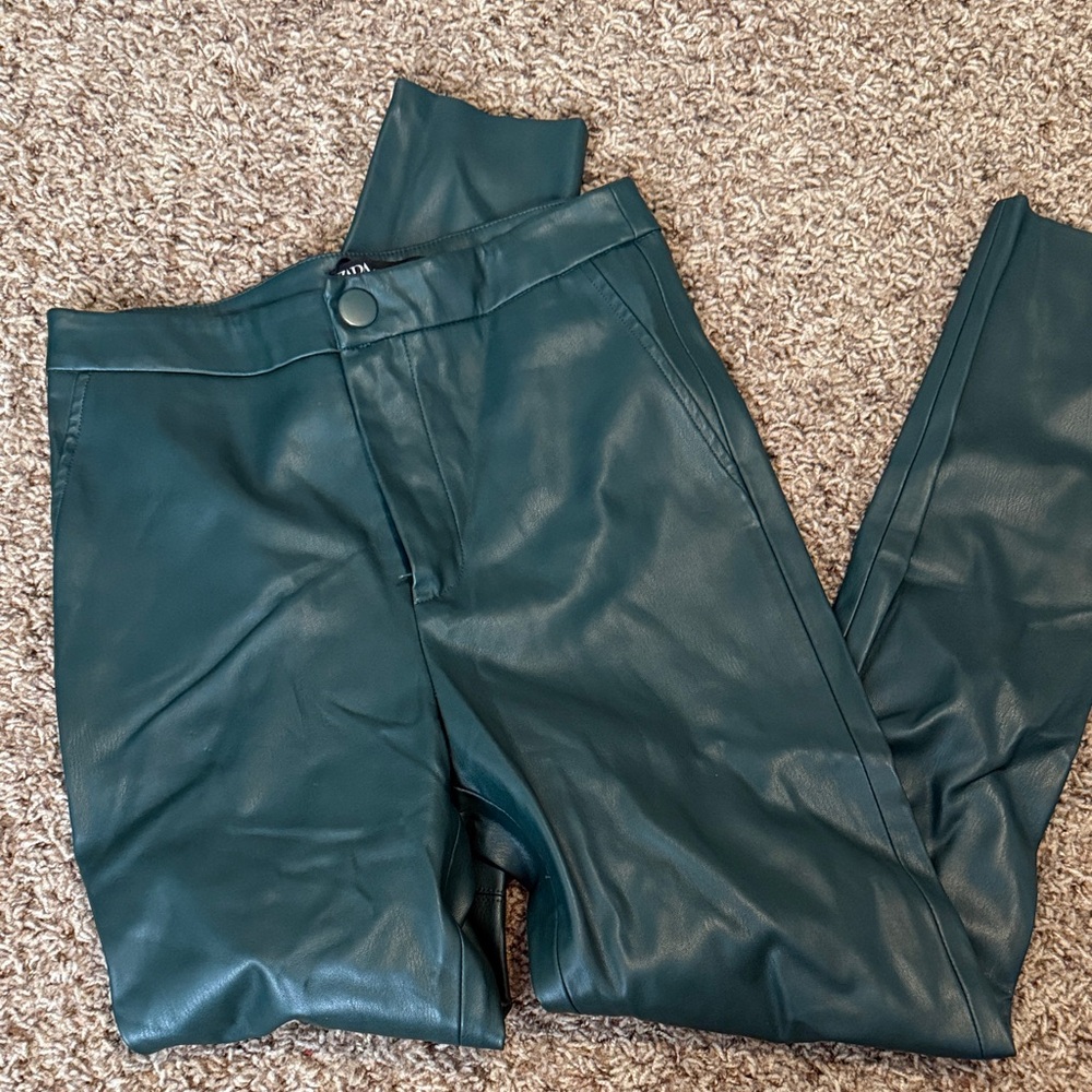 Zara Green Skinny Pants